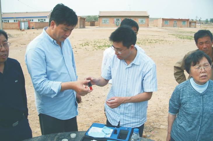 202.2008年，赴宁夏解决高氟水问题 (1).jpg